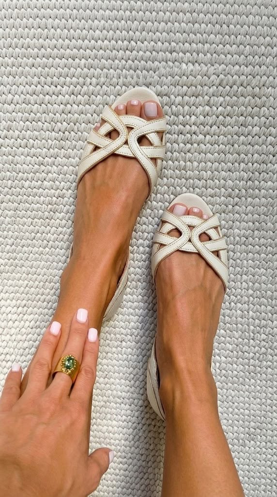 Camilla | Dorados Elegancia Estival | Blanca Vela