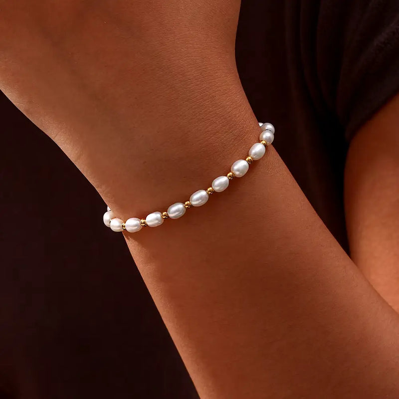 Elegante Pulsera de Perlas y Oro | Blanca Vela