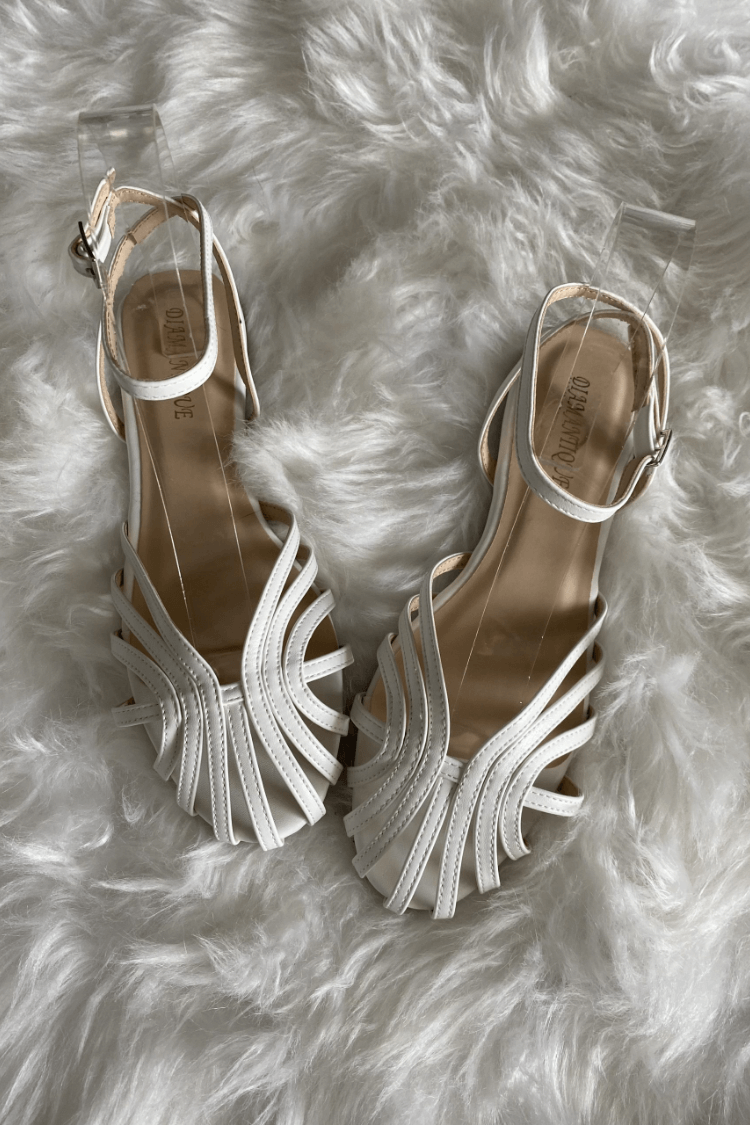 Vittoria | Sandalias Joya Doradas | Blanca Vela