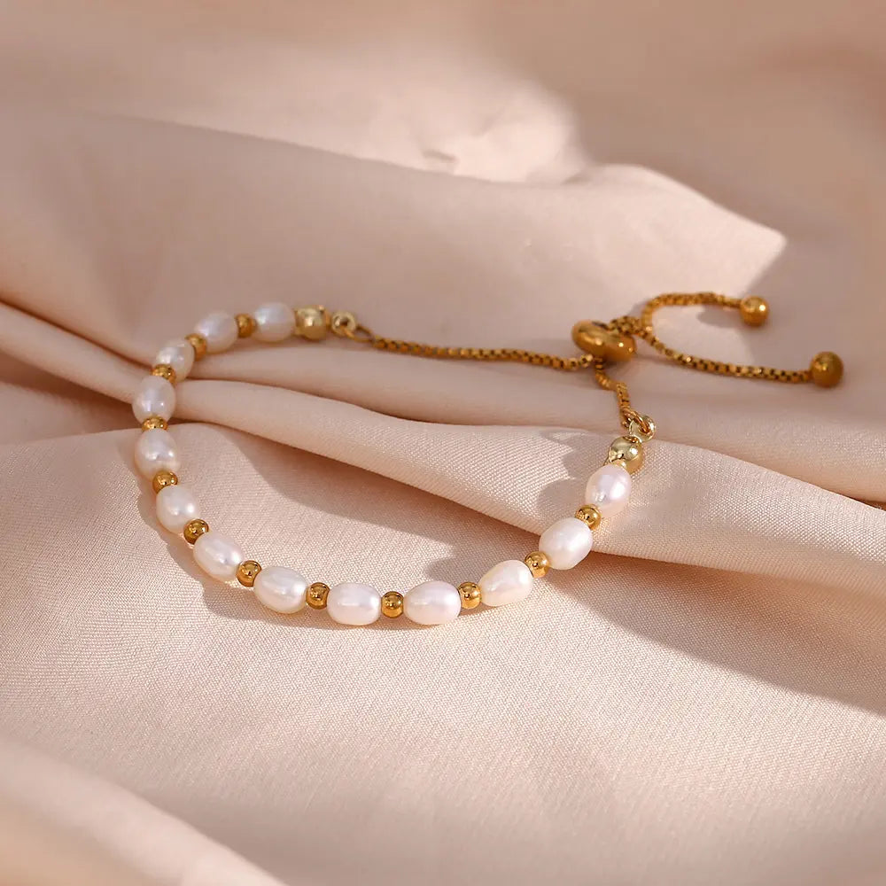 Elegante Pulsera de Perlas y Oro | Blanca Vela