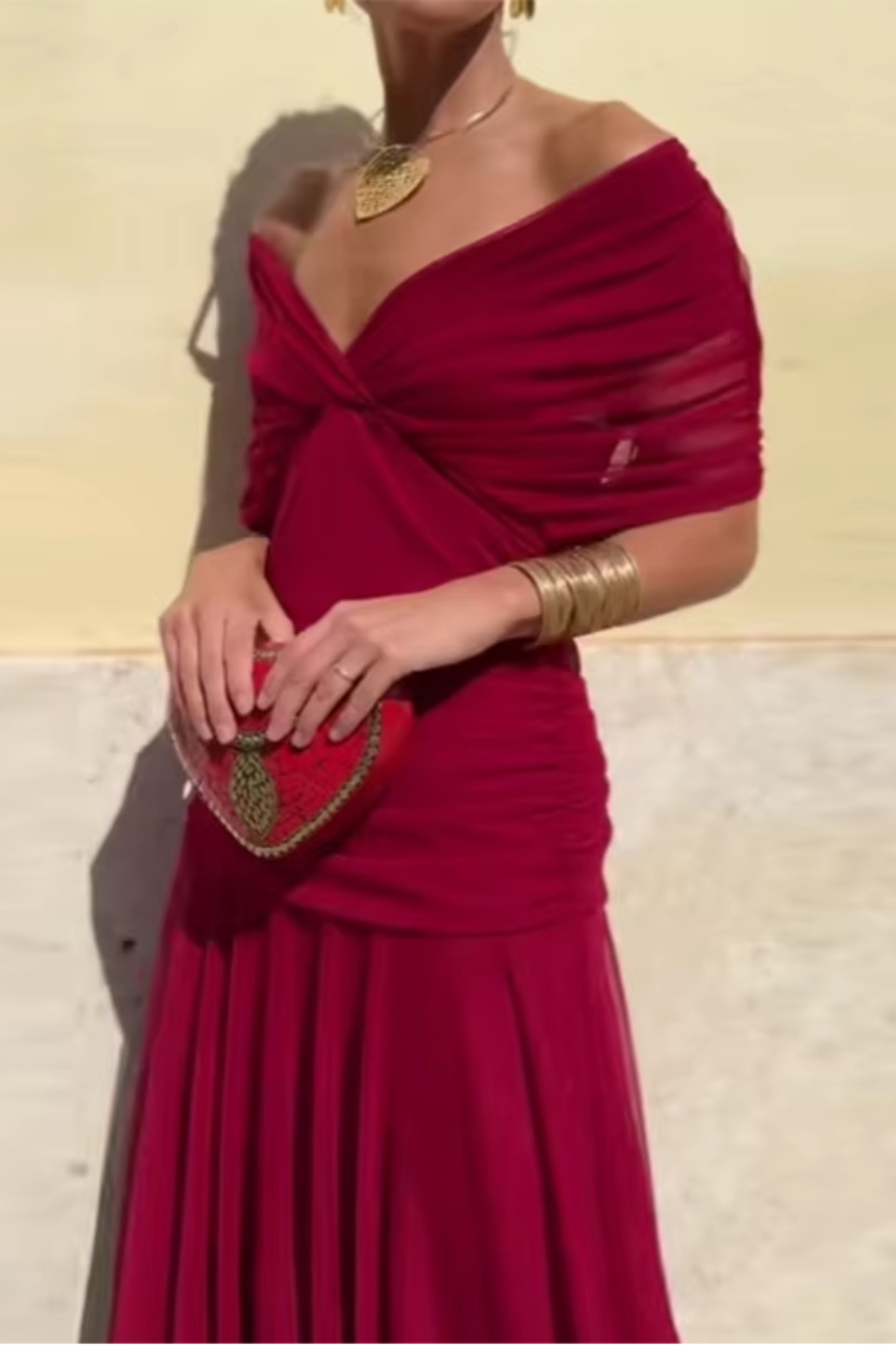 Luisa | Elegante vestido largo de fiesta con cuello en V | Blanca Vela