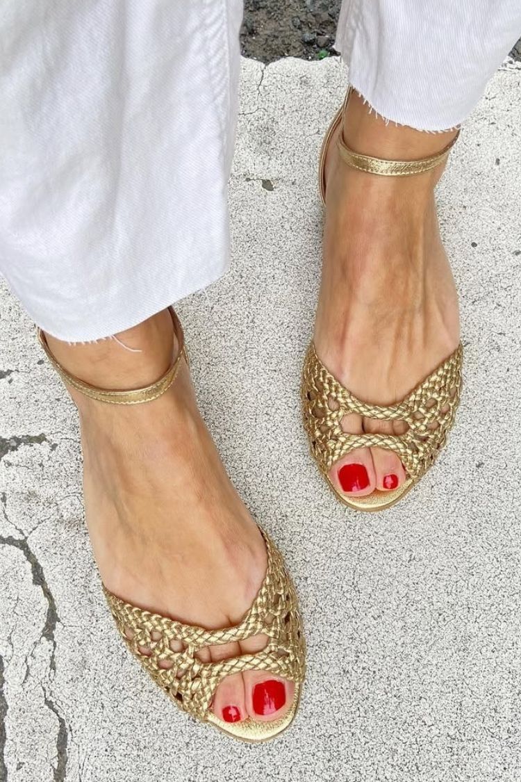 Isadora | Sandalias Trenzadas Doradas | Blanca Vela
