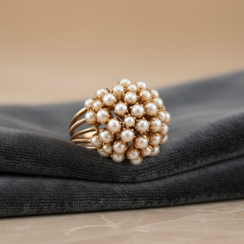 Anillo de Oro Clásico con Perla Incrustada | Blanca Vela