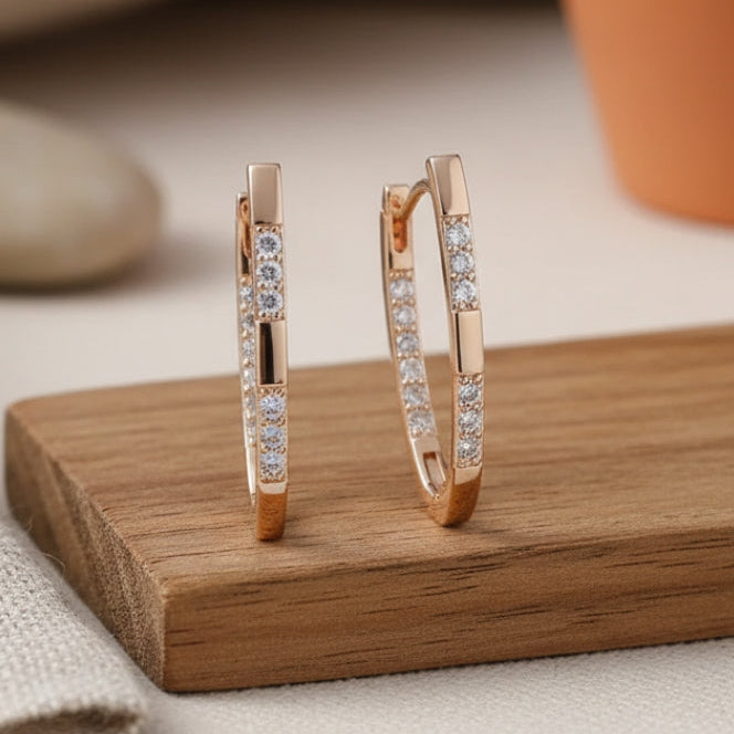 Pendientes Elegantes de Circonita Dorada | Blanca Vela