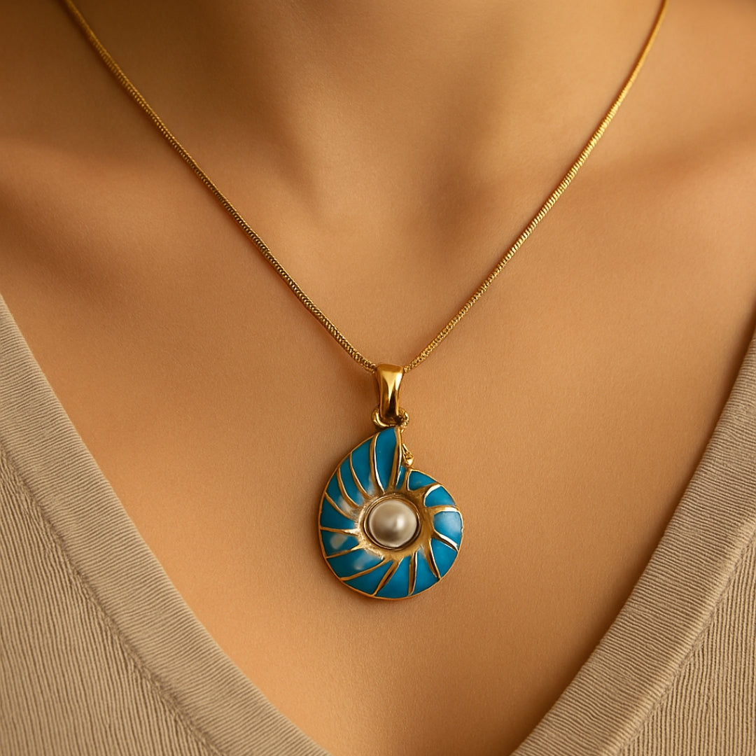 Collar con Concha Azul Perla | Blanca Vela