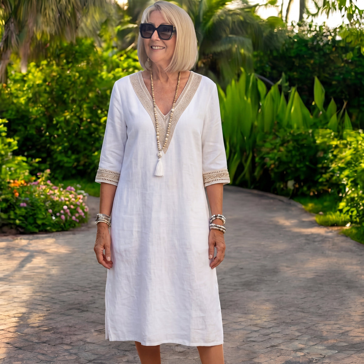 Élisa – Elegante vestido de manga media con cuello en V | Blanca Vela