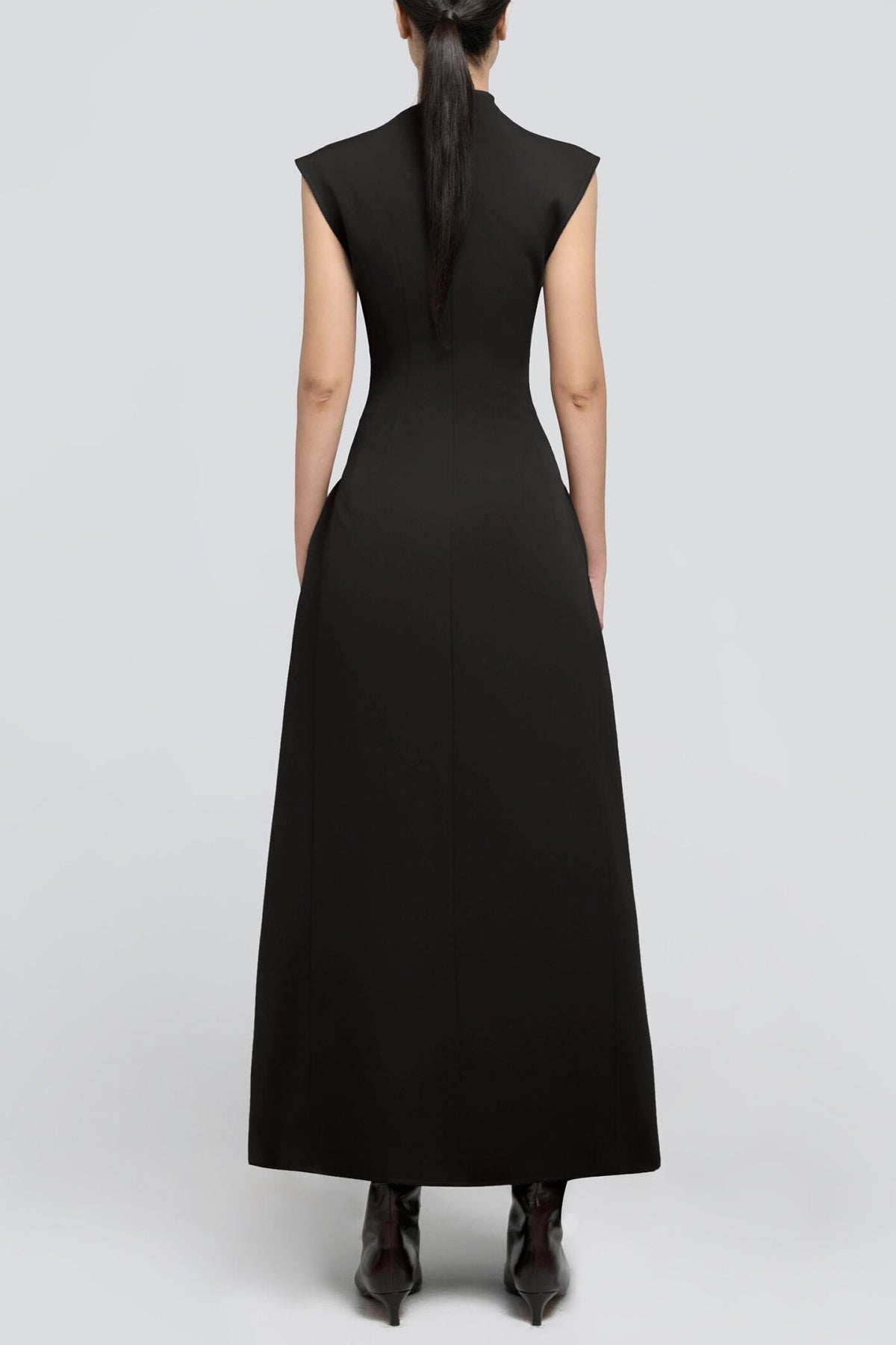 Eorkone Symmetric Drapes Flared Midi Dress - Black | Blanca Vela