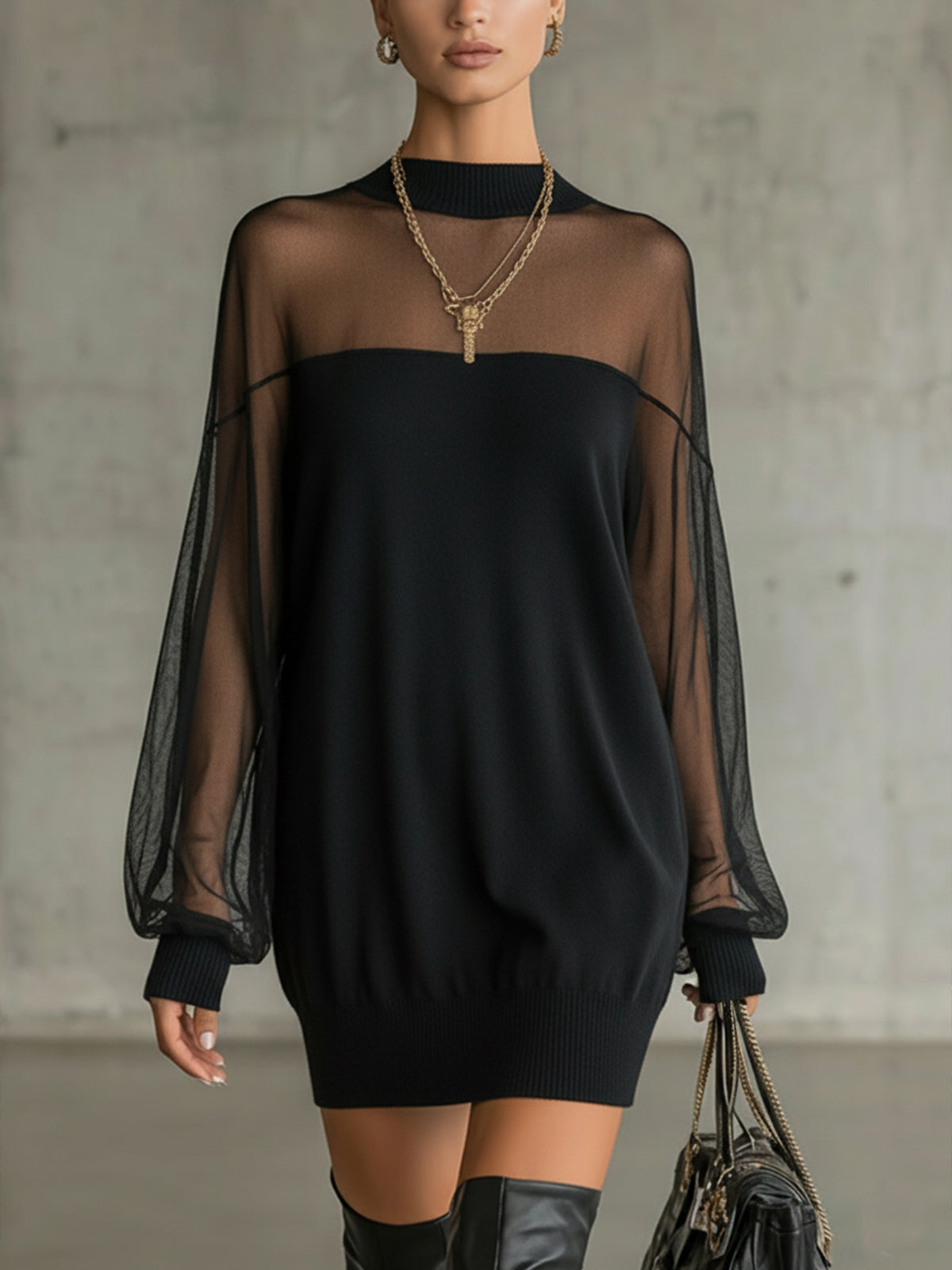 Domitille | Mini Vestido Negro, Mangas de Malla Transparente, Cuello Alto | Blanca Vela