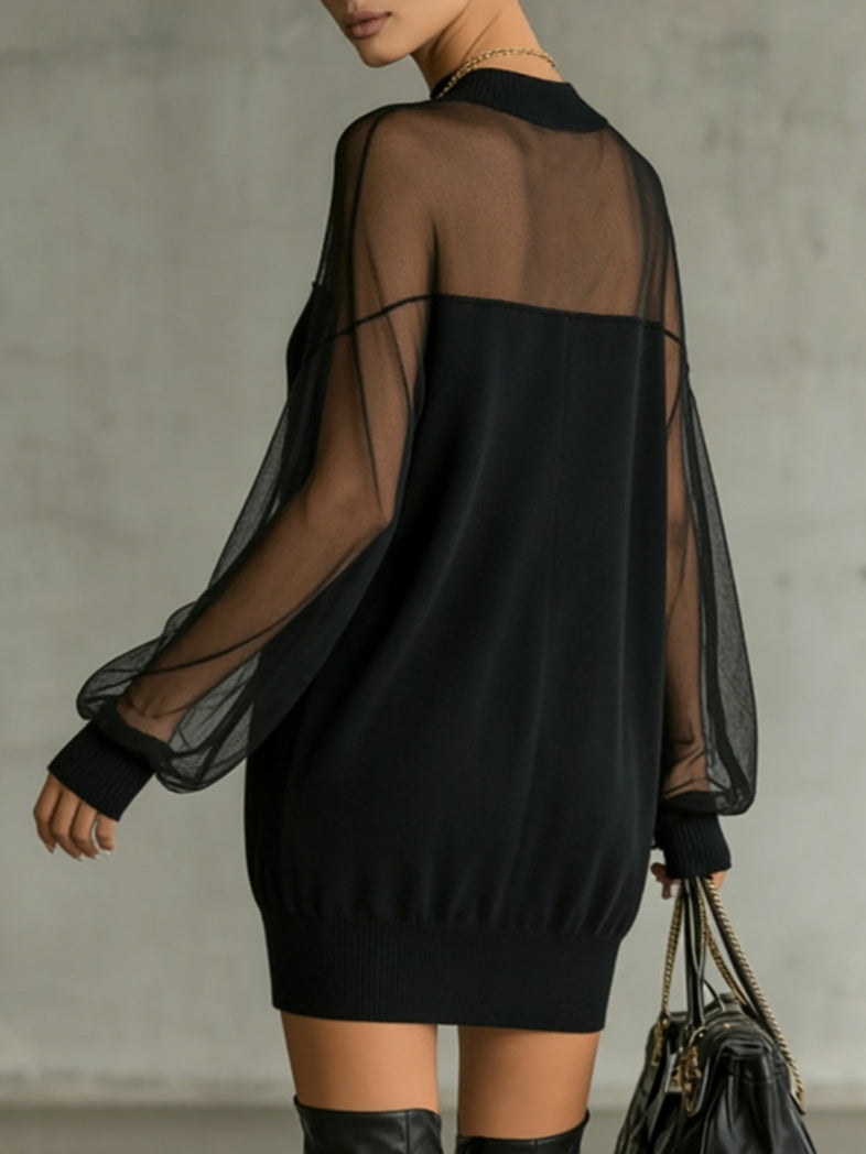 Domitille | Mini Vestido Negro, Mangas de Malla Transparente, Cuello Alto | Blanca Vela