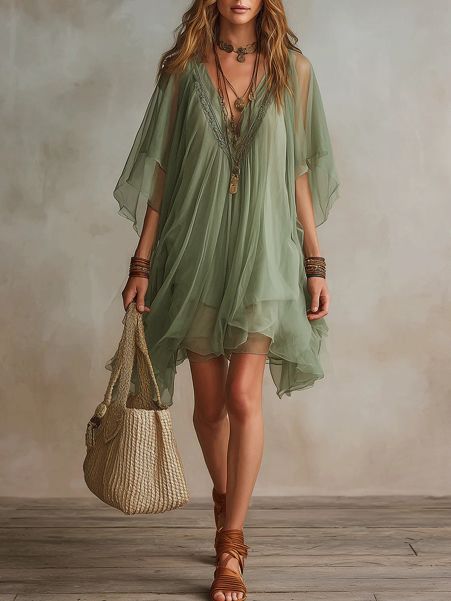 Émeraude | Mini Vestido Fluido Superpuesto, Cuello en V Verde | Blanca Vela