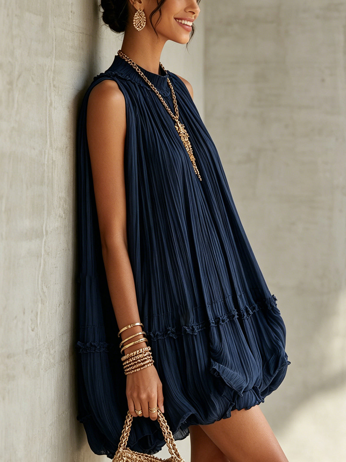 Océane | Mini Vestido de Volantes, Cuello Halter, Azul Marino | Blanca Vela