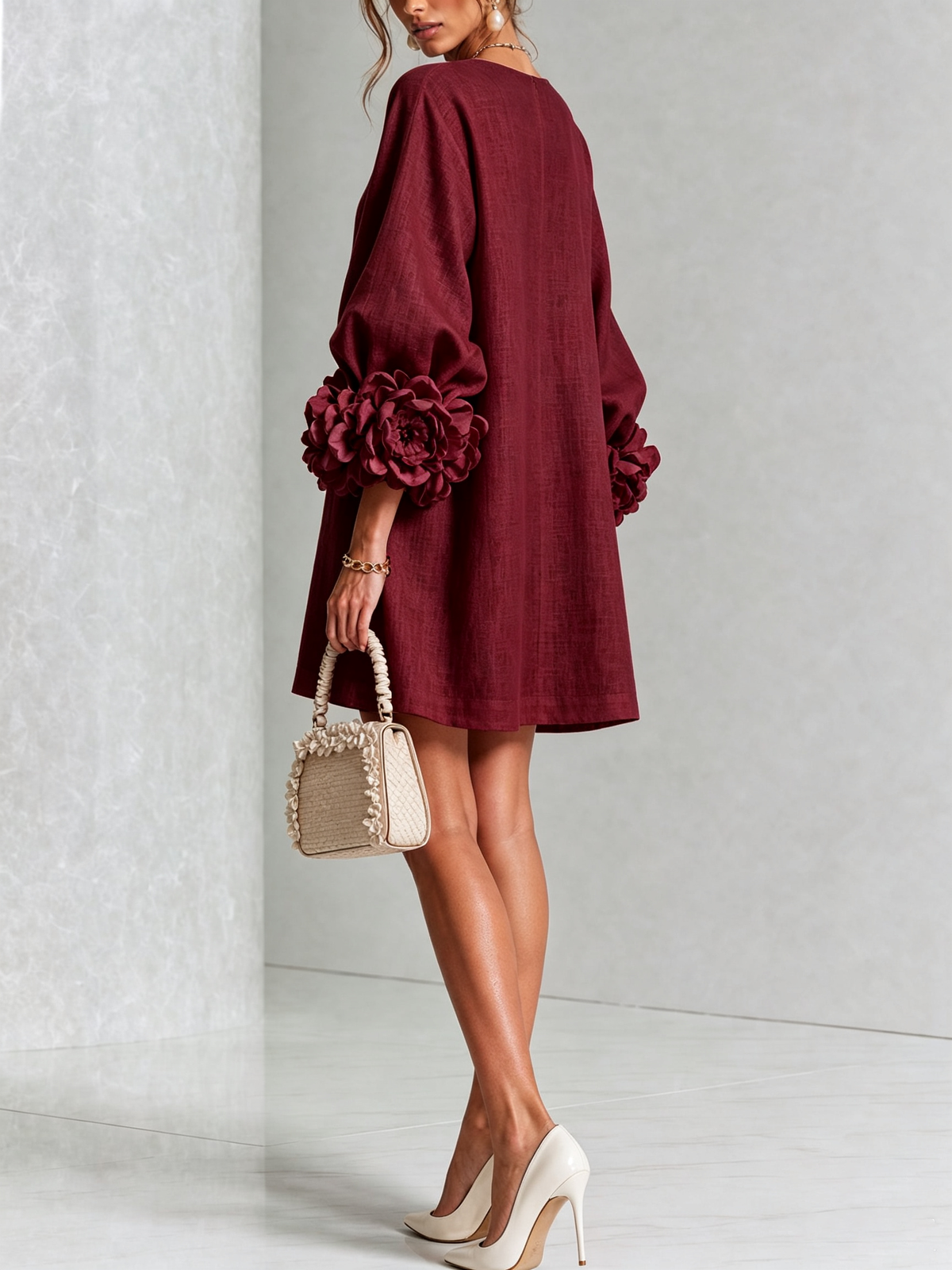 Ilaria | Abito Mini in Misto Lino con Polsini a Rosa, Bordeaux | Blanca Vela