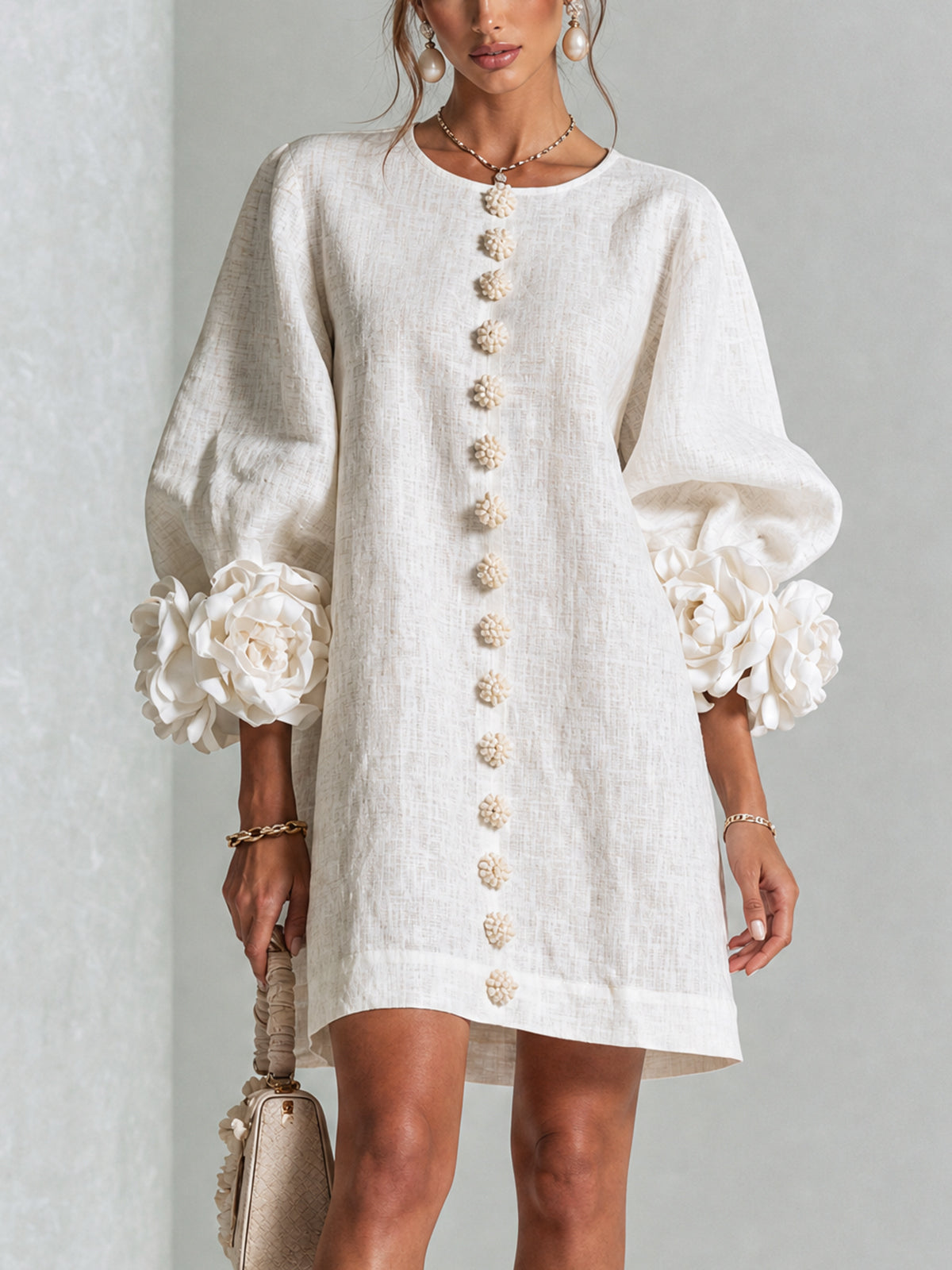 Cecilia | Vestido Mini de Mezcla de Lino con Puños Anudados en Flor | Blanca Vela