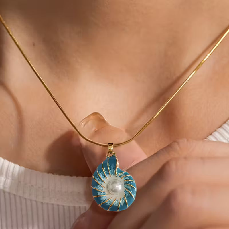 Collar con Colgante de Perla de Concha | Blanca Vela