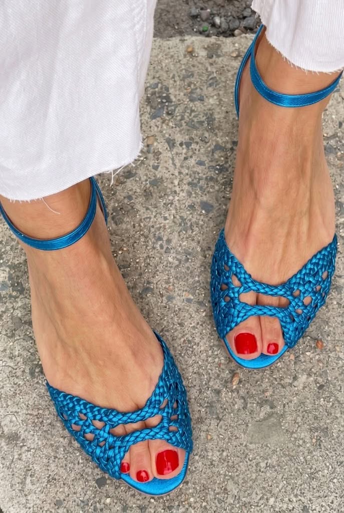 Isadora | Sandalias Trenzadas Doradas | Blanca Vela