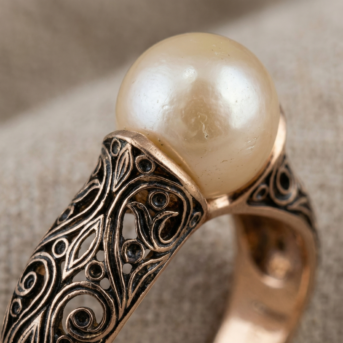 Anillo Vintage con Perla Dorada | Blanca Vela