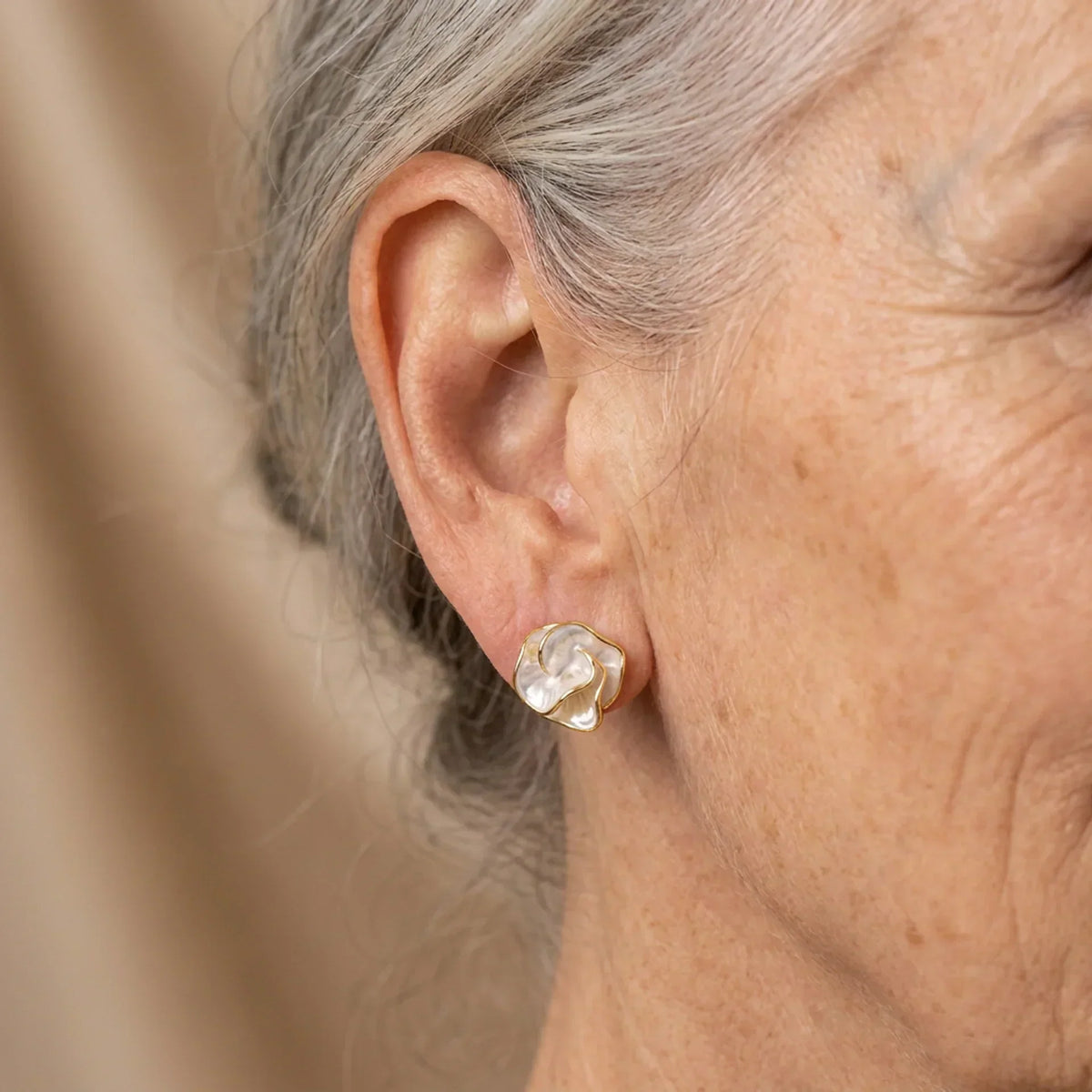 Pendientes de Flor de Perla | Blanca Vela