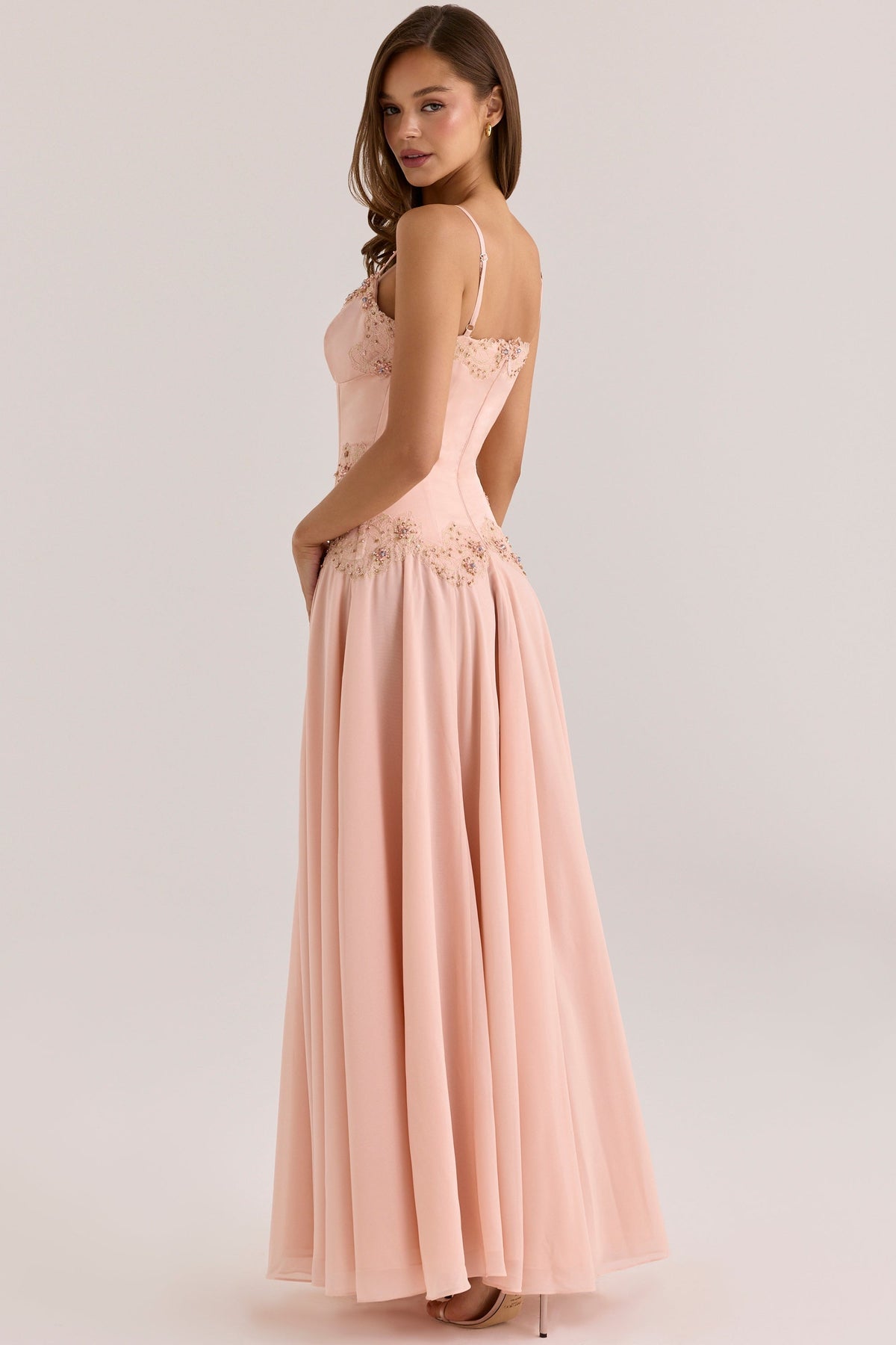 Larissa- Vestido maxi con pedrería cosida a mano | Blanca Vela