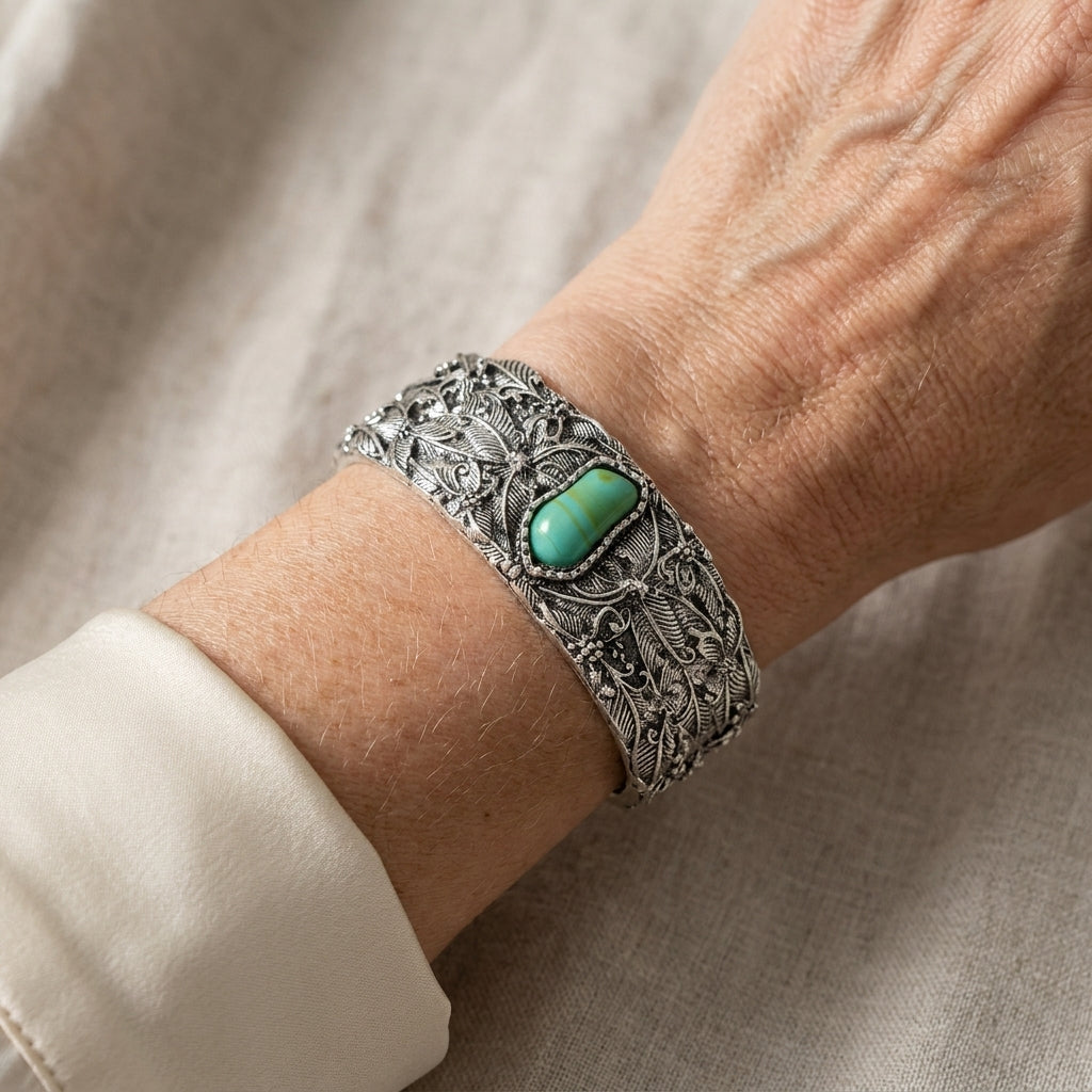 Teodora™ - Pulsera Cuff Vintage con Turquesa | Blanca Vela